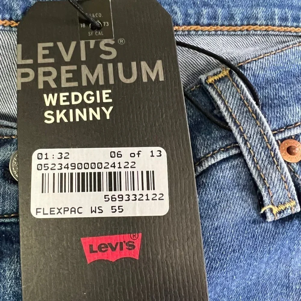 Levi's Premium Wedgie Skinny Jeans  22W - Picture 8 of 9